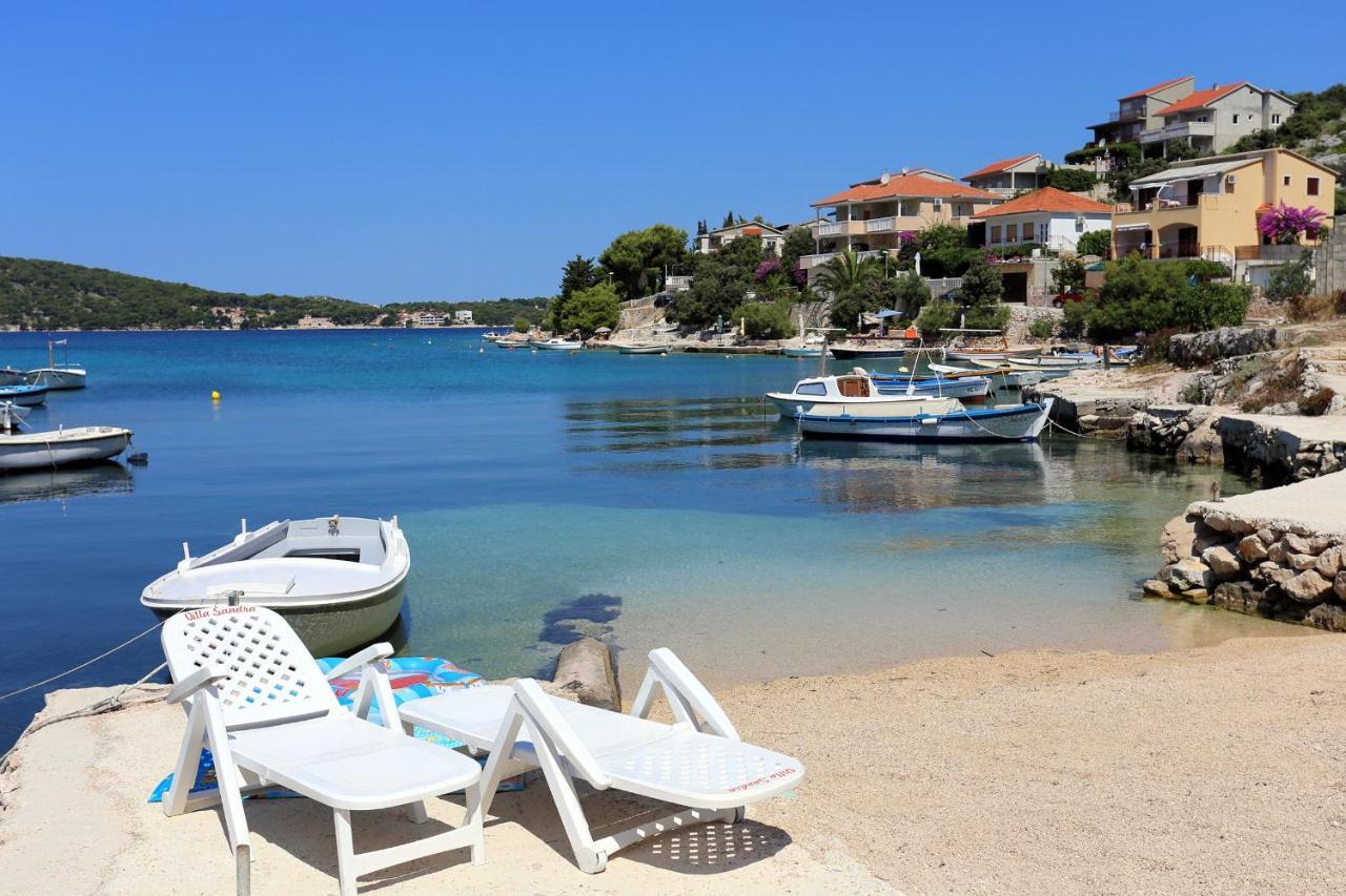 Family Friendly Seaside Apartments Razanj, Rogoznica - 10373 Kültér fotó
