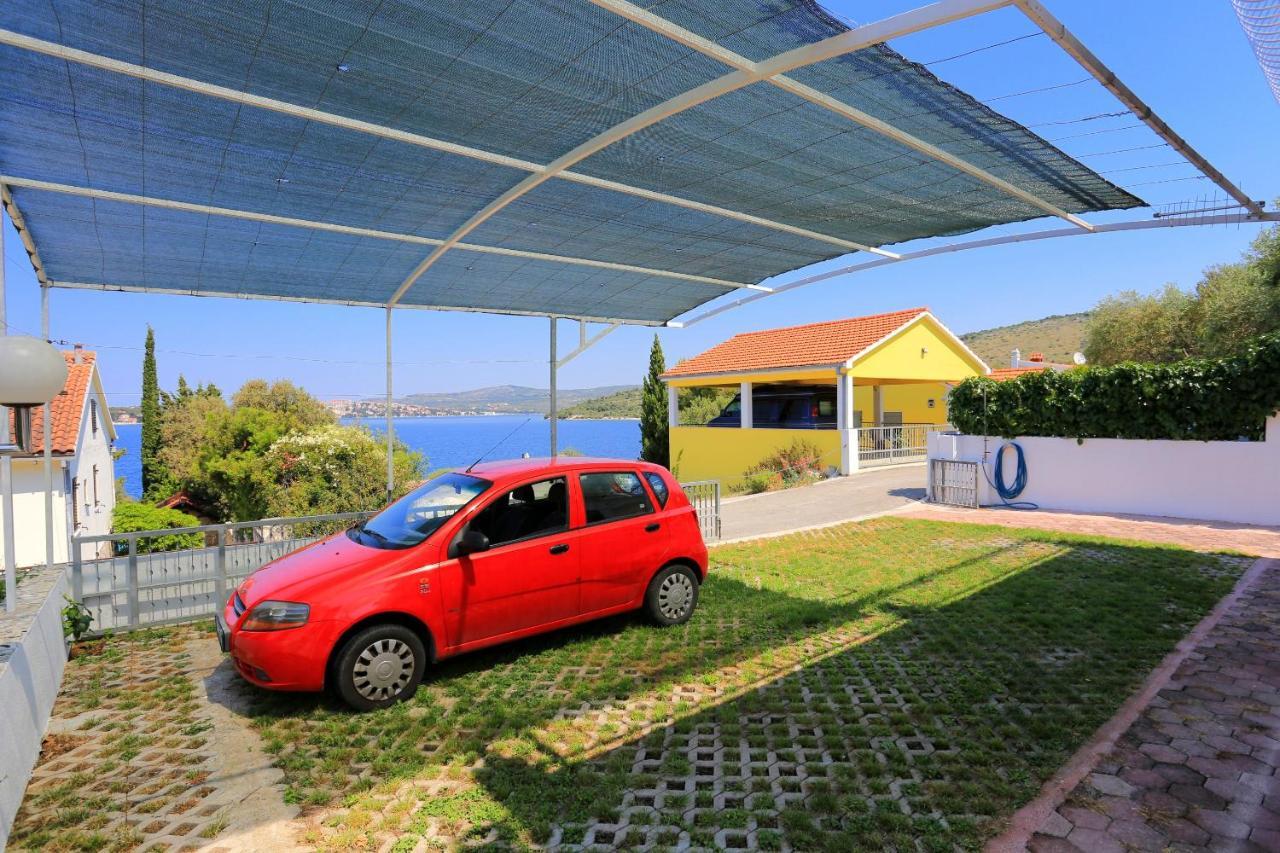Family Friendly Seaside Apartments Razanj, Rogoznica - 10373 Kültér fotó