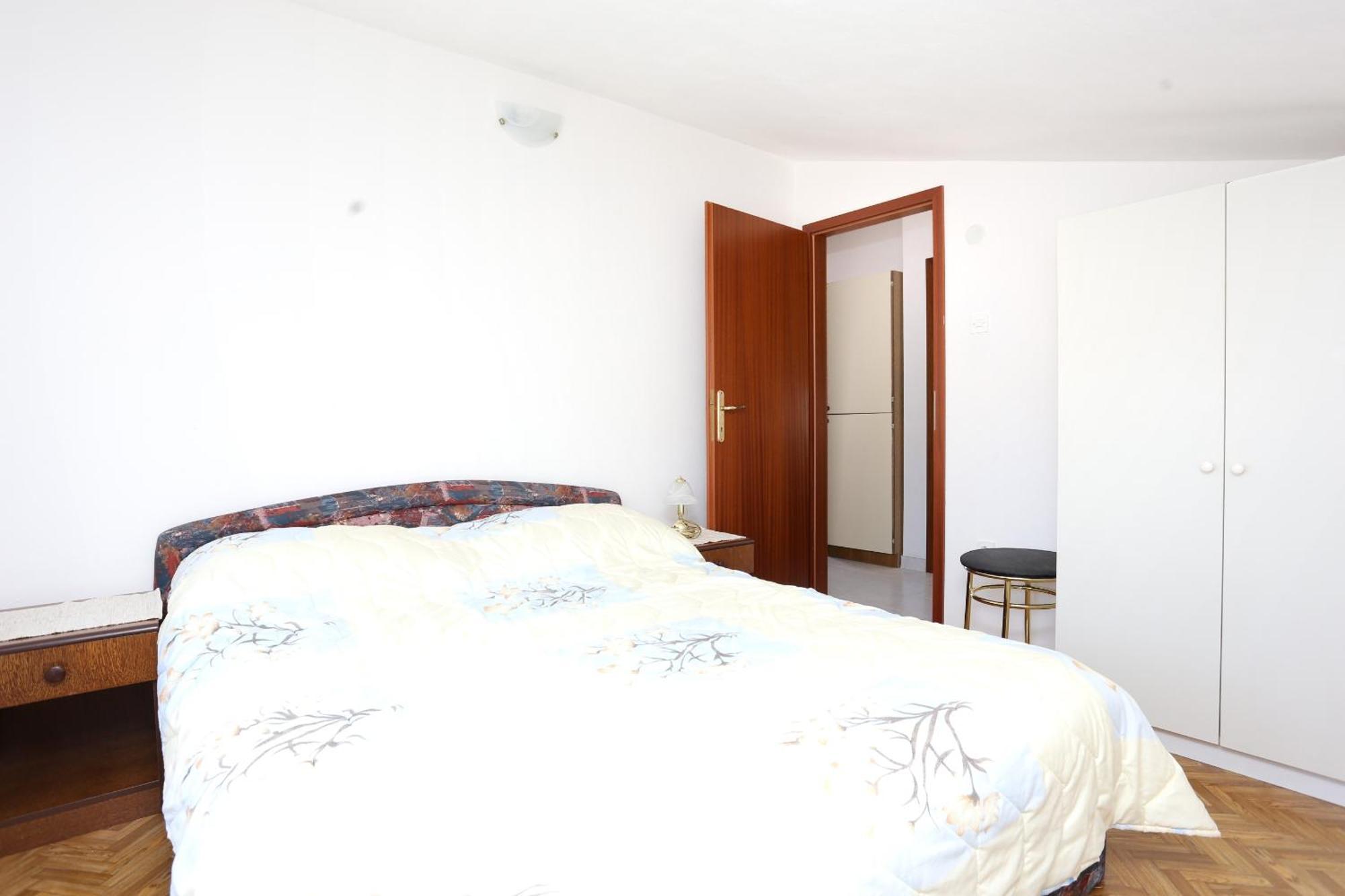 Family Friendly Seaside Apartments Razanj, Rogoznica - 10373 Szoba fotó